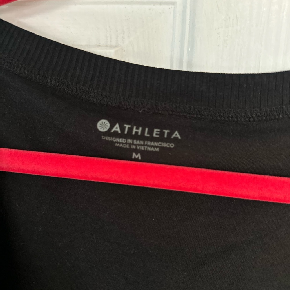 Athleta Black Long Sleeve Women's Crop Wrap Top Medium - Picture 3 of 4